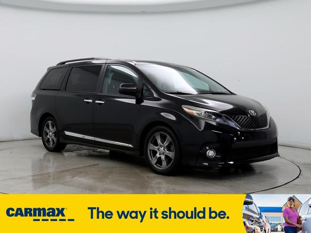2017 toyota sienna se