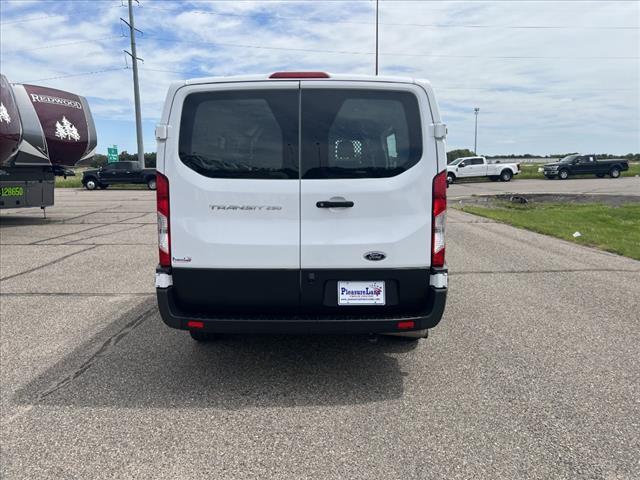 2022 ford transit-250 base