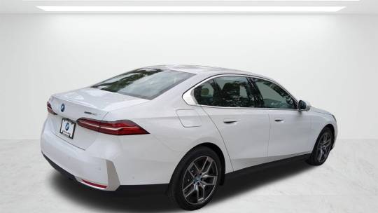 2024 BMW i5