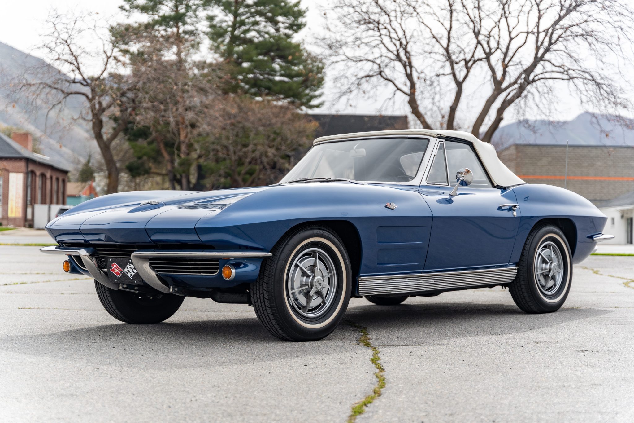 1963 chevrolet corvette convertible 4-speed