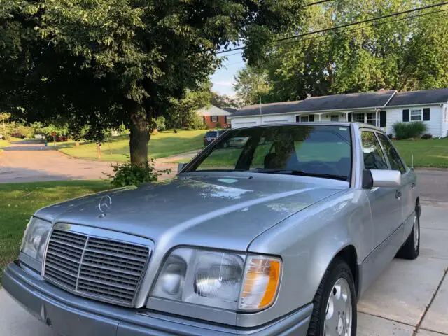 1994 mercedes benz e320 clean low mileage