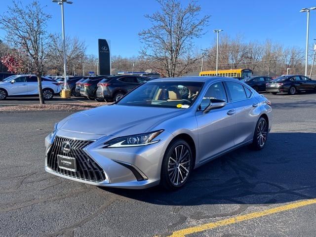 2024 lexus es 300h 300h