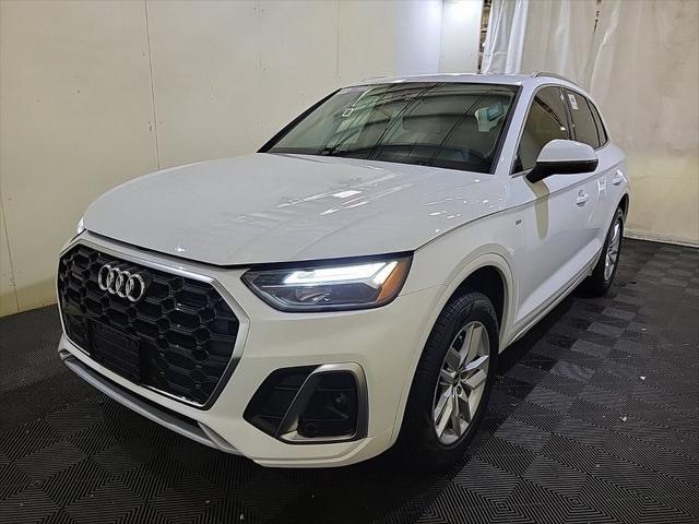 2022 audi q5 45 s line premium