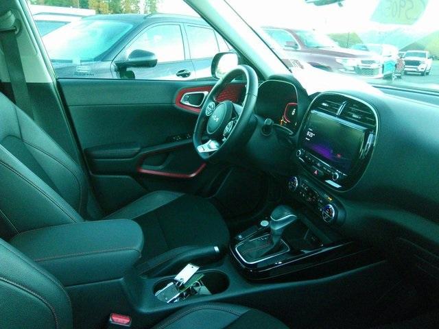 2023 kia soul gt-line 2.0l