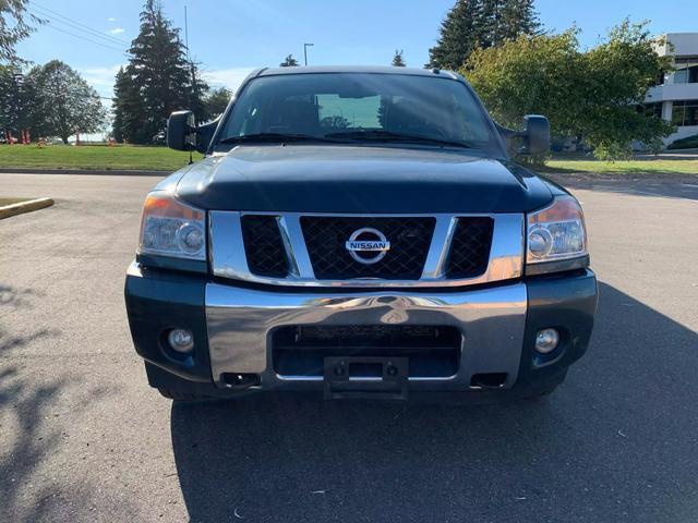 2013 nissan titan sv