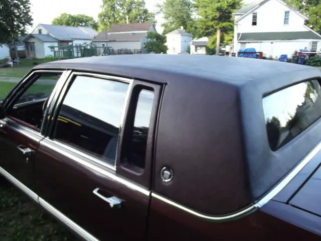 1990 cadillac fleetwood brougham sedan 5.0l 307 olds