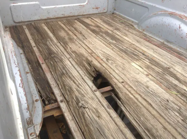 muscle truck "californian" edition in mid-restoration-new interior, new wheels