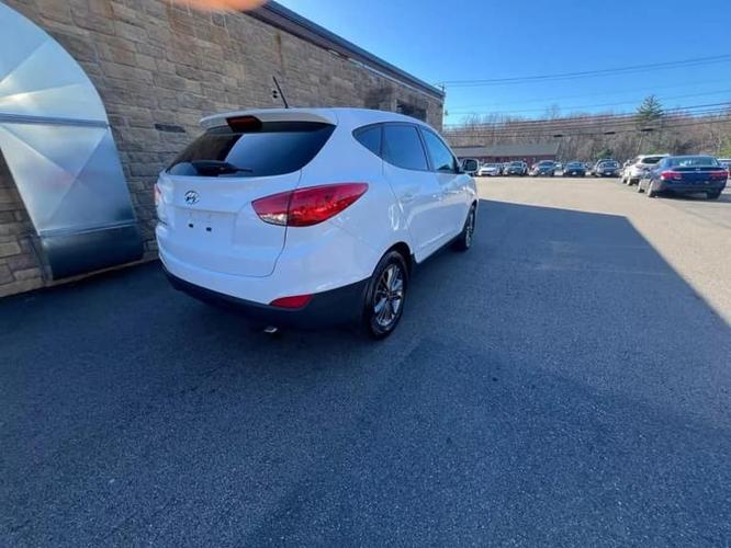 2015 hyundai tucson gls 4dr front-wheel drive in taunton, massachusetts