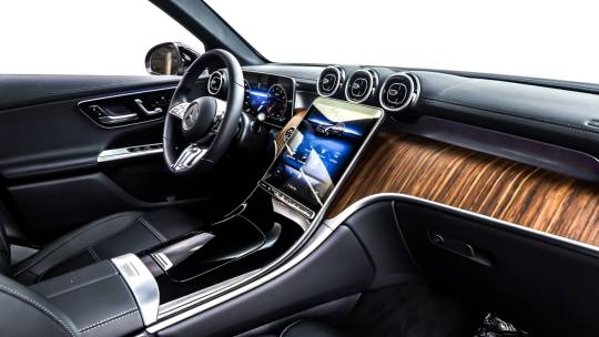 2025 Mercedes-Benz GLC