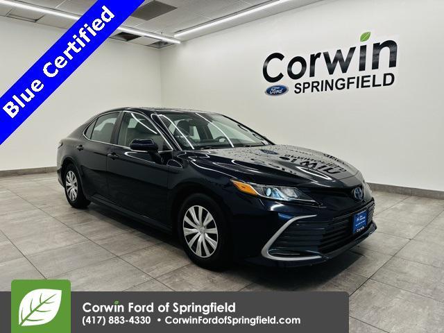 2022 toyota camry le