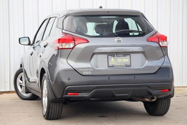 2020 nissan kicks s