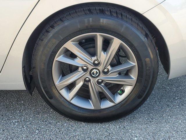 2022 nissan sentra s