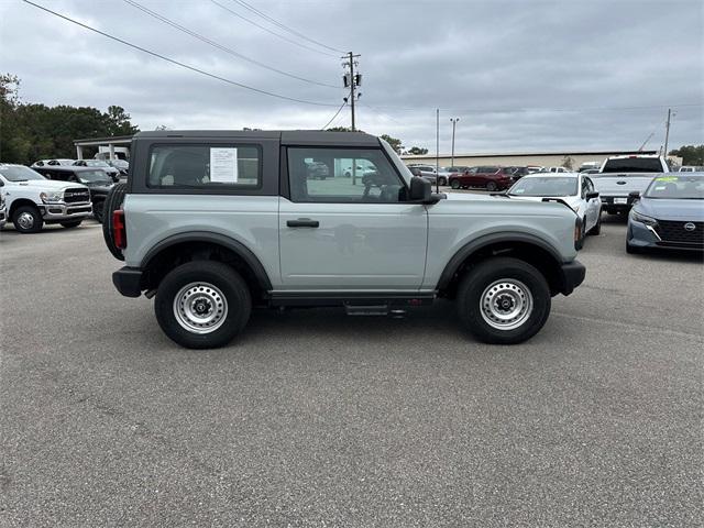 2023 ford bronco base