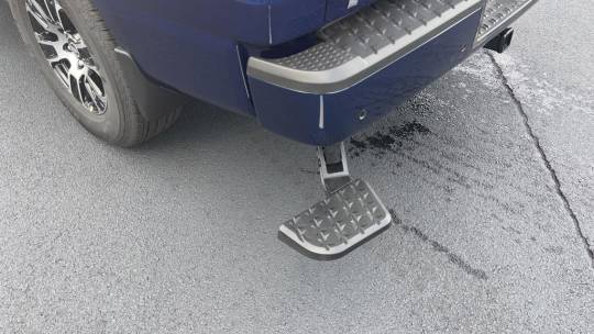 2024 Nissan Titan