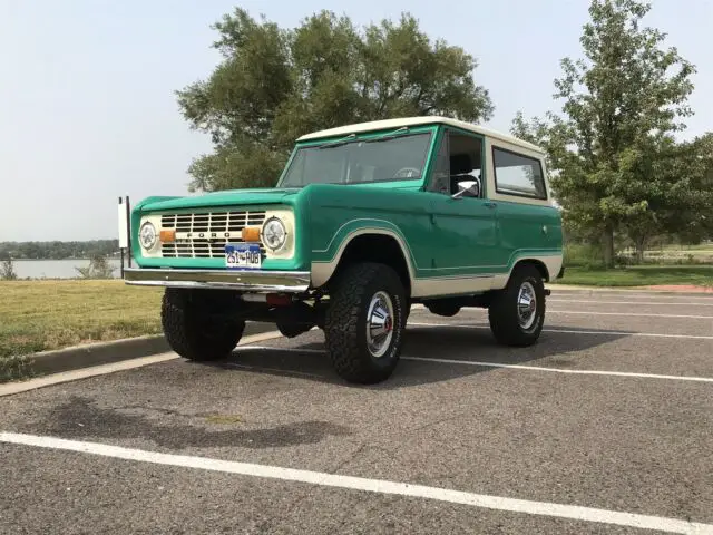 1972 ford bronco suv green 4wd manual