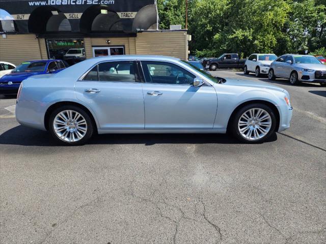 2013 chrysler 300 s