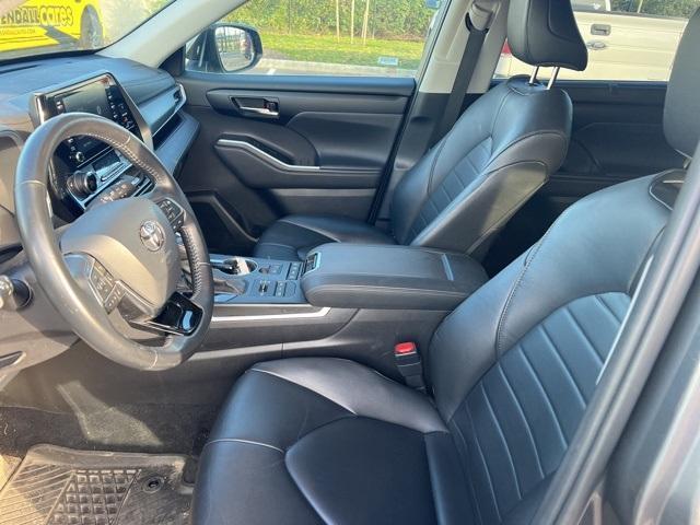 2020 toyota highlander xle