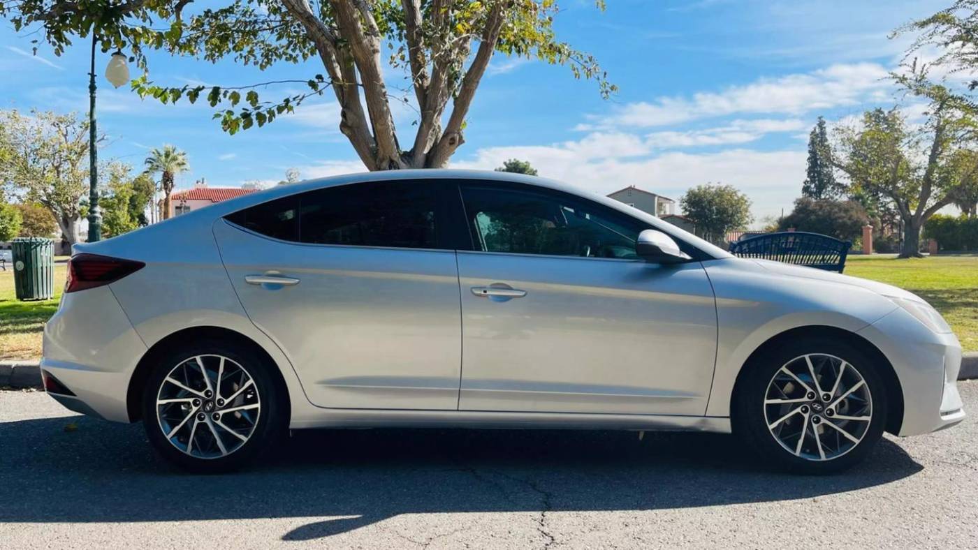 2019 hyundai elantra limited