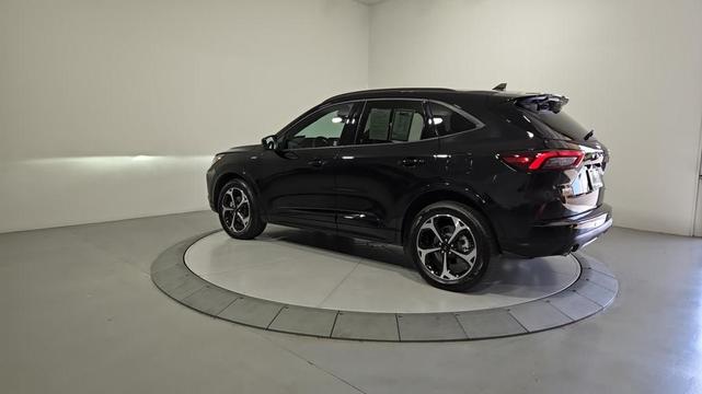 2023 ford escape st-line elite