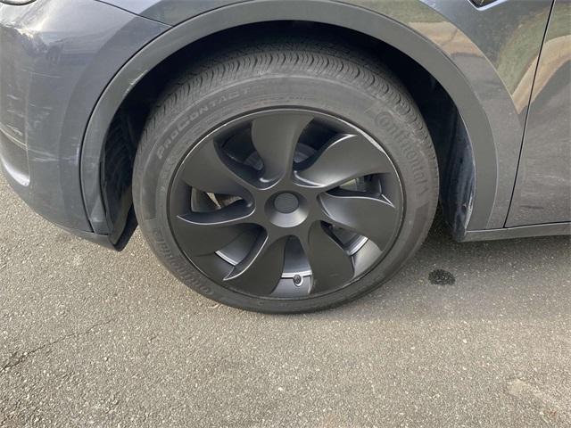 2023 tesla model y long range