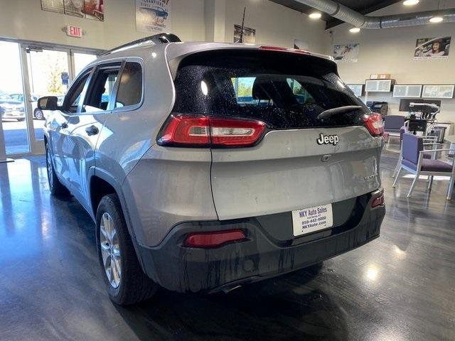 2016 jeep cherokee sport