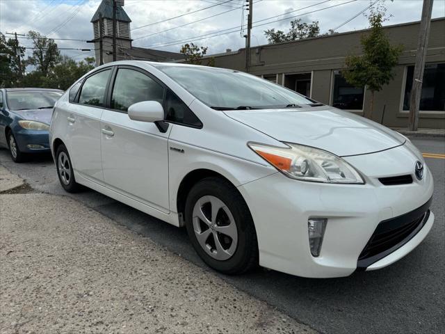 2012 toyota prius two
