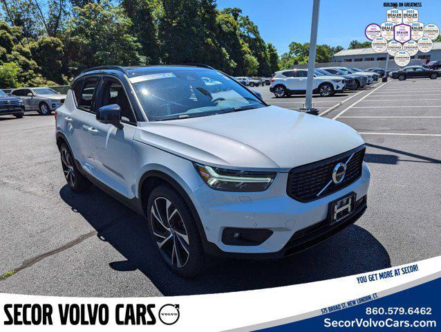 2022 volvo xc40 t5 r-design