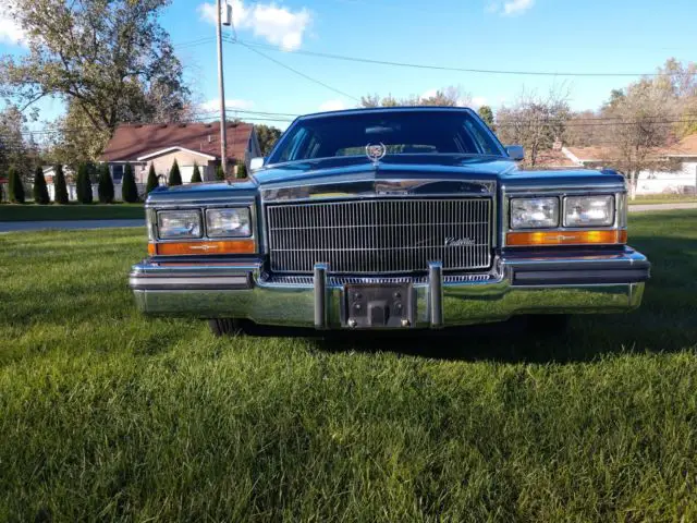 1986 cadillac fleetwood brougham low miles no reserve