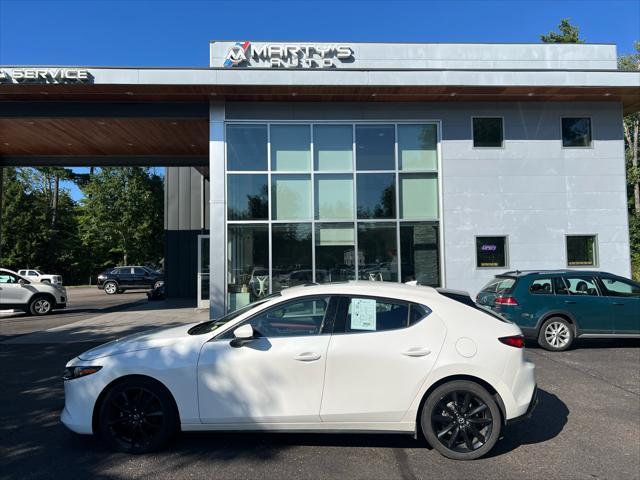 2019 mazda mazda3 fwd w/premium package