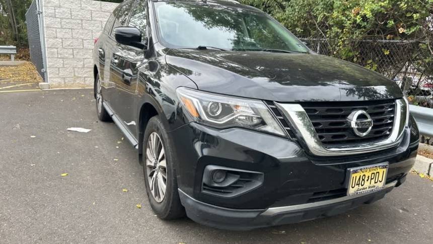 2019 nissan pathfinder s