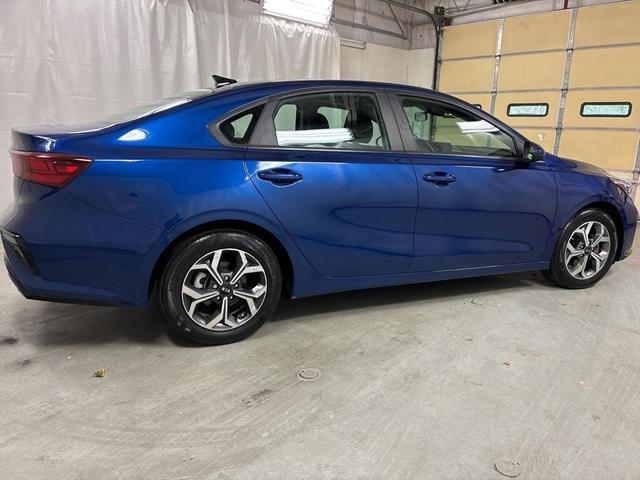 2021 kia forte lxs