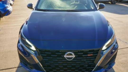2024 Nissan Altima sr