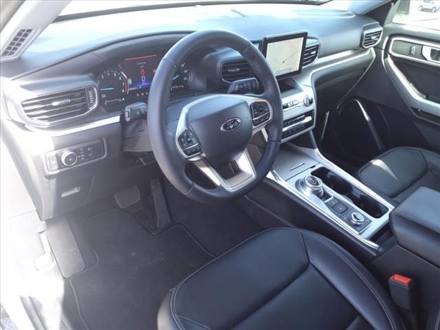 2022 ford explorer xlt