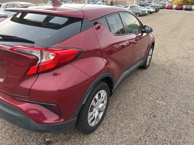 2019 toyota c-hr le