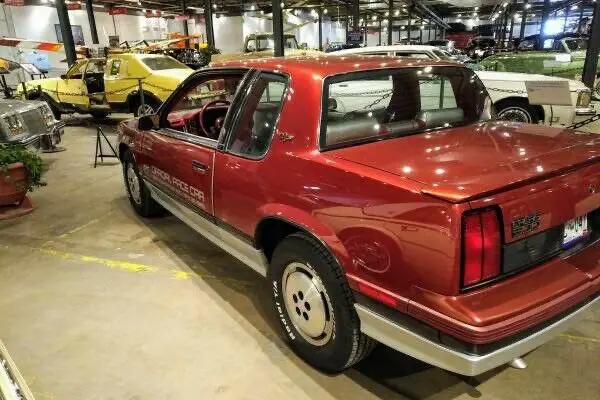 1985 oldsmobile cutlass pace car