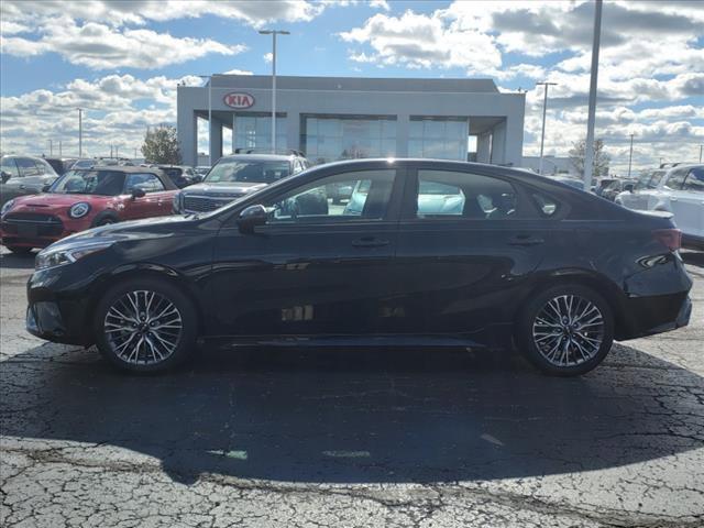 2022 kia forte gt-line