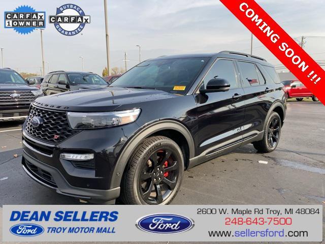 2022 ford explorer st