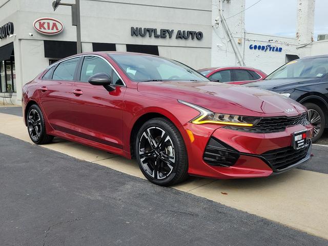 2022 kia k5 gt-line