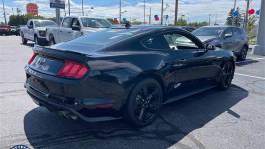 2022 ford mustang gt