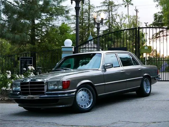 1979 mercedes-benz 400-series 6.9 fuel-injected 59855 miles gray 4 door sedan 6