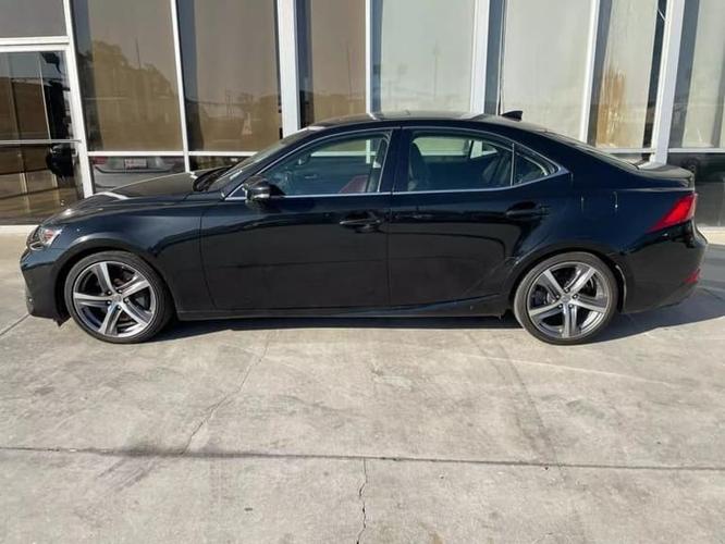 2017 lexus is is 200t sedan 4d in sun city, california
