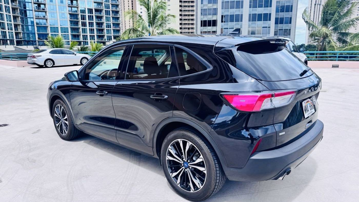 2021 ford escape se