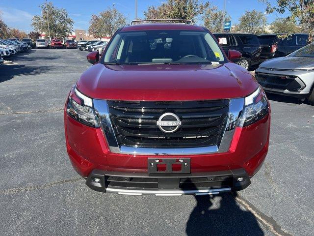 2023 nissan pathfinder sl