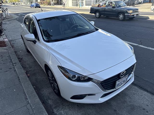2018 mazda mazda3 touring