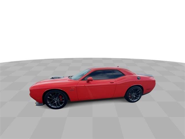 2023 dodge challenger r/t