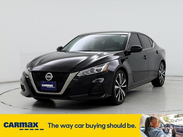 2021 nissan altima sr