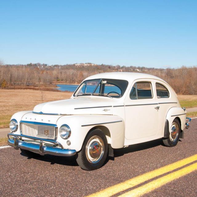 1958 volvo pv444 two-door sedan