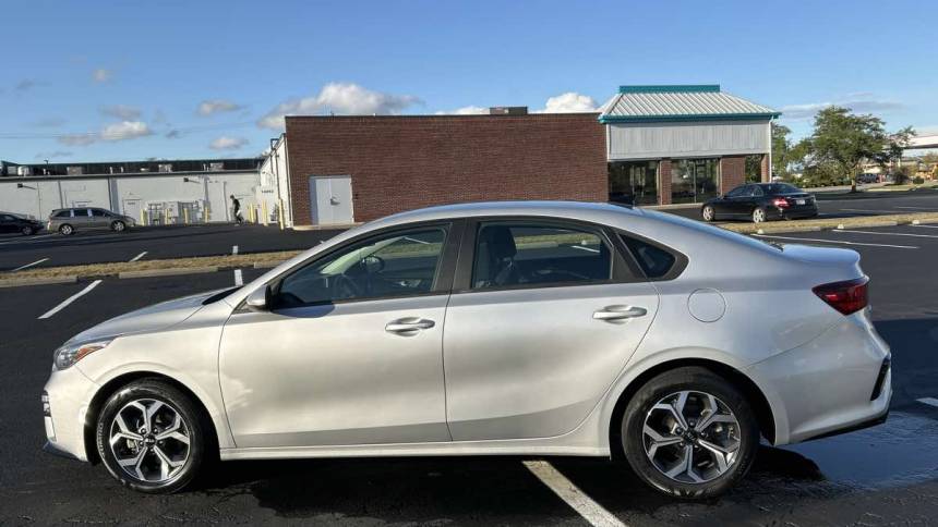 2021 kia forte lxs