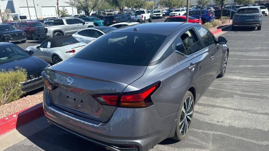 2022 nissan altima 2.5 sr