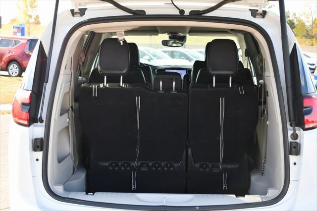 2023 chrysler pacifica touring l